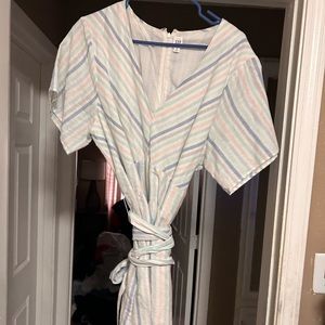 Pastel colored vneck dress